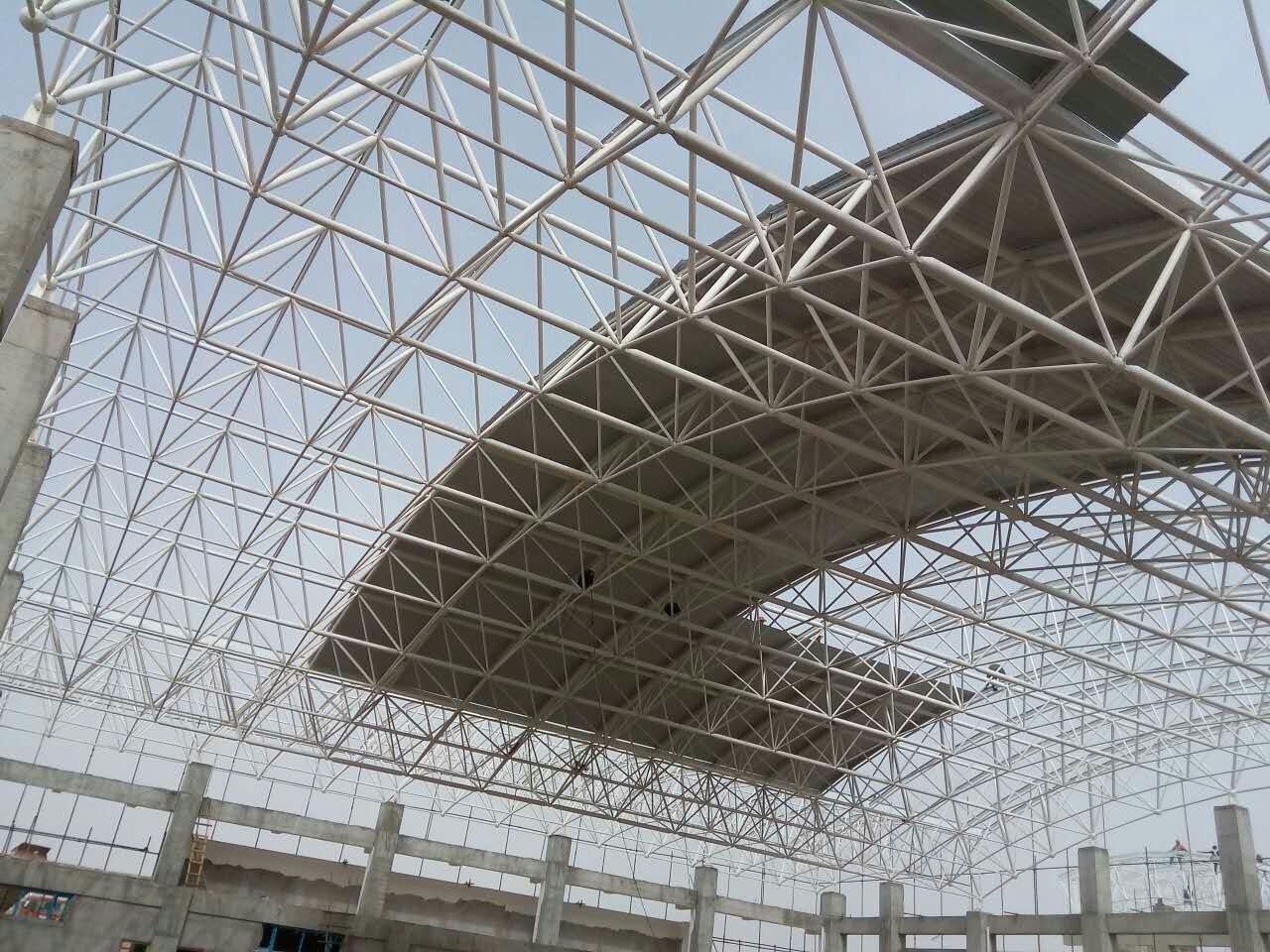 德惠青島一汽網(wǎng)架